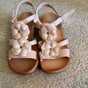 NWOT Soul Naturalizer mauve floral sandals